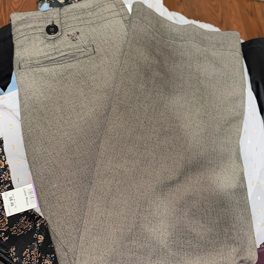 American Eagle size 4